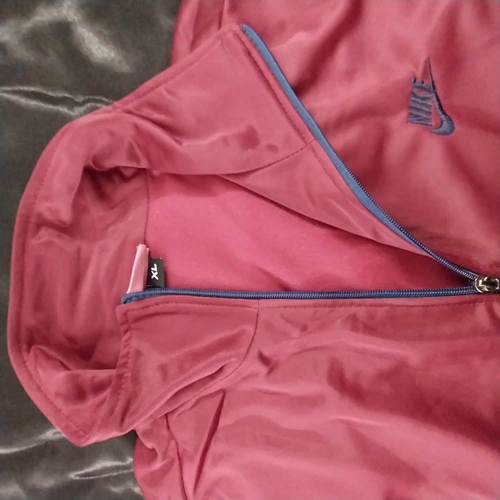 Nike Red Track Jacket - Picture 2 of 5
